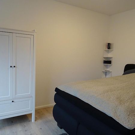 Ferienwohnung Am Marktplatz - Zentrale Lage Vor Den Toren Flensburgs, Mit Vollstaendiger Ausstattung Und Balkon 哈里斯莱 外观 照片