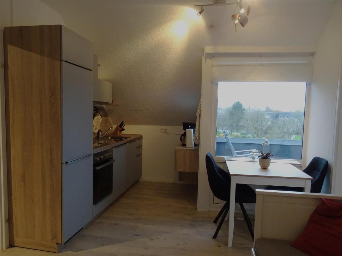 Ferienwohnung Am Marktplatz - Zentrale Lage Vor Den Toren Flensburgs, Mit Vollstaendiger Ausstattung Und Balkon 哈里斯莱 外观 照片