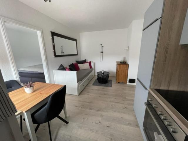 Ferienwohnung Am Marktplatz - Zentrale Lage Vor Den Toren Flensburgs, Mit Vollstaendiger Ausstattung Und Balkon 哈里斯莱 外观 照片